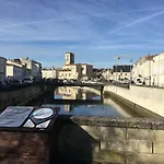 Centre Pres Du Port Avec Parking Et Wifi La Rochelle (Charente-Maritime)