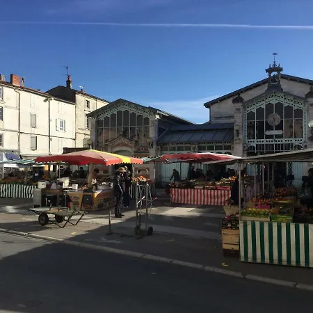 Centre Pres Du Port Avec Parking Et Wifi * La Rochelle (Charente-Maritime)